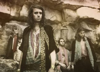 Crystal Fighters de nuevo en nuestra web. Esta vez hablando de sus influencias vascas y de los vascos