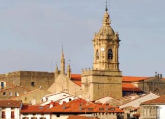 Tres reportajes sobre Donostia-Hondarribia en un periódico de Toulousse