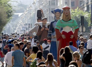 Una web de Perú calumnia a los vascos