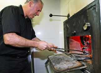 The New York Times incluye al chef del Etxebarri entre los genios de la parrilla