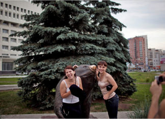 Desde la India hasta Siberia. Dos ciudades puestas ante el espejo de Bilbao