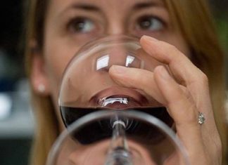 Un estudio de la Universidad de Navarra, desvincula alcohol e incremento de peso