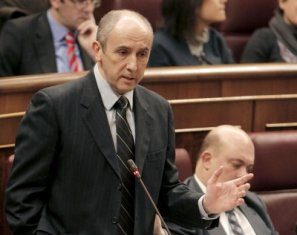 El nacionalista Josu Erkoreka ha atraído la atención de la Industria farmacéutica