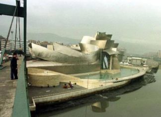 Deutschland Radio hace una interesante propuesta: oír el Museo Guggenheim Das Guggenheim-Museum in Bilbao (AP Archiv)