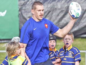 The Independent habla de uno de los grandes jugadores de rugby actuales: Imanol Harinordoquy