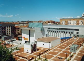 Artium descrito en una web italiana