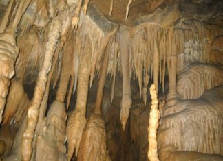 El Catálogo espeleológico de Navarra, recogido en una web de Nápoles