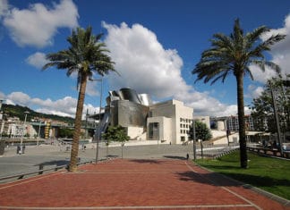 Unas pinceladas sobre Bilbao en una revista italiana dirigida al público femenino