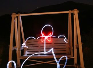 Un artista vasco que pinta con la luz (literalmente)