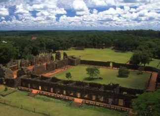 Universidad de Navarra: conferencia sobre Arquitectura y Madera en Argentina