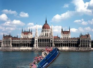 Cómo un bulo da la vuelta al mundo: 400 hinchas del Athletic viajan por error a Budapest