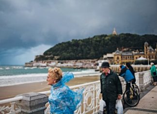 Aparece en Newsweek: Donostia no es España; y la Caverna española se irrita