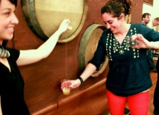 Boise: Una Cider House para recudar fondos para el grupo Oinkari