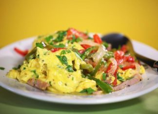 Una receta de Piperrada en The Boston Globe