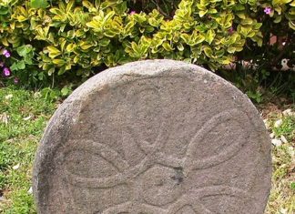 Wikipedia en francés: Arte Funerario Vasco