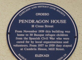 Euskal haur batzuen egunkaria «Arturo erregearen gortean»