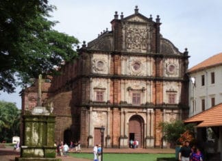 La celebración de la fiesta de San Francisco Javier en Goa (India)