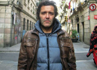 Un surfer vasco en huelga de hambre en protesta por decisiones del Gobierno de España