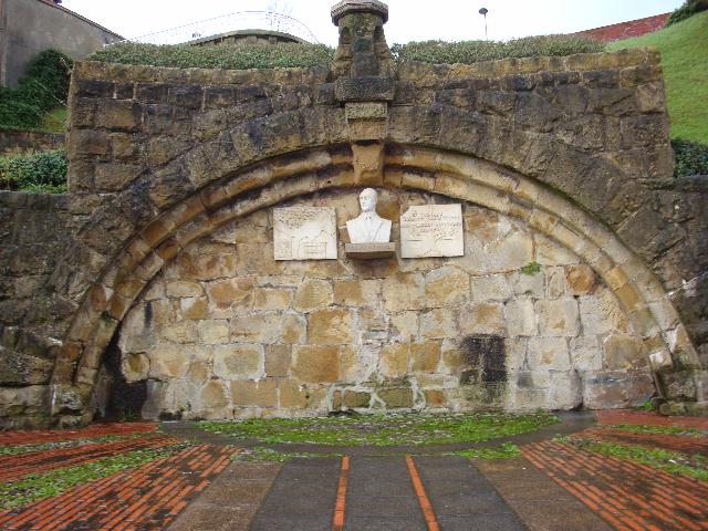 monumento-vicente-amezaga