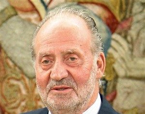 El Rey de España recibe una monumental pitada en Vitoria, por parte de unos ¿fanáticos?