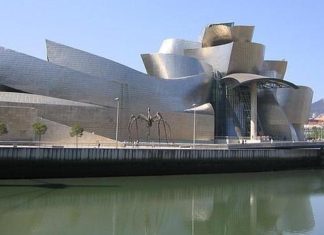 El Museo Guggenheim Bilbao abre sus puertas a los desempleados