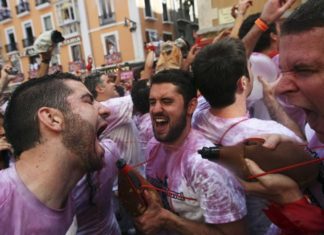 Veraneo vasco para jovenes autralianos: Sanfermines, Musica y surf