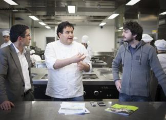 Medio Nápoles, de visita en Euskadi. También nos visitan sus cocineros. Ongi Etorri!