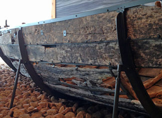 Los balleneros vascos de Terranova, patrimonio de la UNESCO. La Ikurriña y la Canadiense ondean hoy juntas