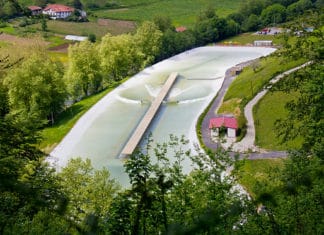 El gran impacto en el mundo del surf del Wavegarden vasco