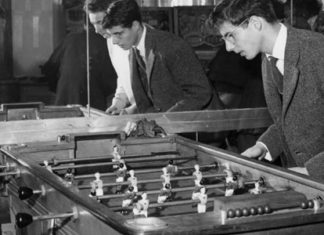 En la web del Smithsonian: El vasco que construyó para un gallego el primer futbolín, en plena Guerra Civil