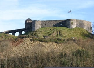 Soule, the history of a territory of free people on “Txirrita” (France 3) Castillo de Maule en Xiberua