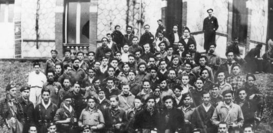 Los primeros voluntarios del  batallón Arana Goiri.