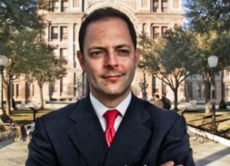 El hijo de un pelotari de Markina y de una vasca nacida en México, miembro del Democratic National Committee USA