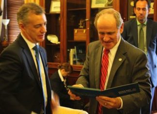 El Lehendakari se reune en Washington con el Senador por Idaho, Jim Risch