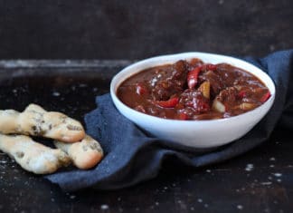 Recetas de estofado de cordero y de carne cocida al estilo vasco