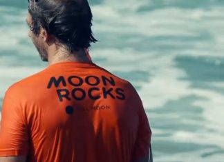 Moonrocks: «róbanos ropa, o haz una donación al -Proyecto Harapan-«