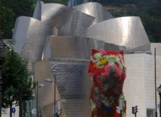 La última: la transformación de Bilbao se debe al «programa de inversiones masivas de la UE en España»