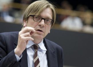 De los 5 candidatos a la Presidencia de la Comisión Europea, sólo uno usa el Euskera en su web