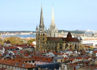 «Pistas» sobre Iparralde para brasileños Imagen de Baiona