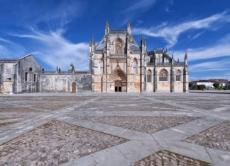 12 «cosas a conocer» del País Vasco, con una duda ¿Es esta la Catedral de Santa maria de Vitoria-Gasteiz?