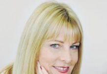 La «estresante experiencia» de una madre inglesa en Bilbao (No recomendable para bilbainos) Diane Cooke sobre Bilbao: We were greeted by a huge door covered in graffiti