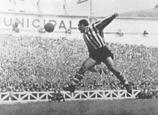 La gloria de Zarra va mucho más allá del número de sus goles Telmo Zarraonandia. El vasco que es una leyenda ene le futbol mundial