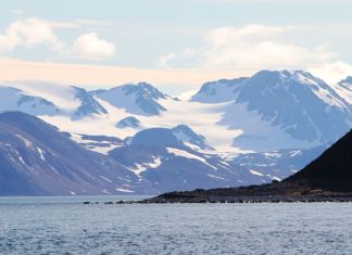 The North Atlantic, the “Sea of the Basques”, and we didn’t even know it! Biscayarhalvøya peninsula on the central part of the north coast of Albert I Land, northern Spitsbergen.