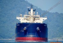 El «E.R. Bilbao» llega a la ciudad de Santos (Brasil) El buque E.R Bilbao entrando en el puerto brasileño de Santos