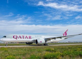 La tecnología vasca detrás del revolucionario Airbus A350 XWB que empezará a volar en enero Qatar Airways is the global launch customer of the Airbus A350 XWB, accepting delivery of the next-generation aircraft in a ceremony on December 22. (CNN)