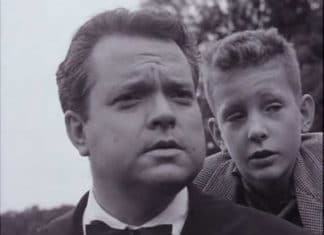 Regresa el niño que guió a Orson Welles por el País de los Vascos Orson Welles y Chris Wertenbaker en un fotograma del documental del director norteamericano sobre los Vascos