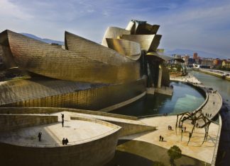 Euskaldunen herrialdeko parte bati egindako begirada baikor, oker eta partziala Museo Guggenheim Bilbao