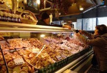 Sobre Bilbao: ¡Bravo! Laura Holt. Es difícil hacerlo mejor en ese espacio La Ribera (fotografía: Laura Holt)