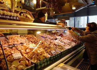 Sobre Bilbao: ¡Bravo! Laura Holt. Es difícil hacerlo mejor en ese espacio La Ribera (fotografía: Laura Holt)