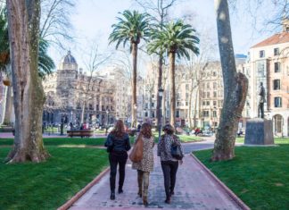 “36 Hours in Bilbao”. Once again, the New York Times treats Basques (video included) Jardines de Albia. Bilbao